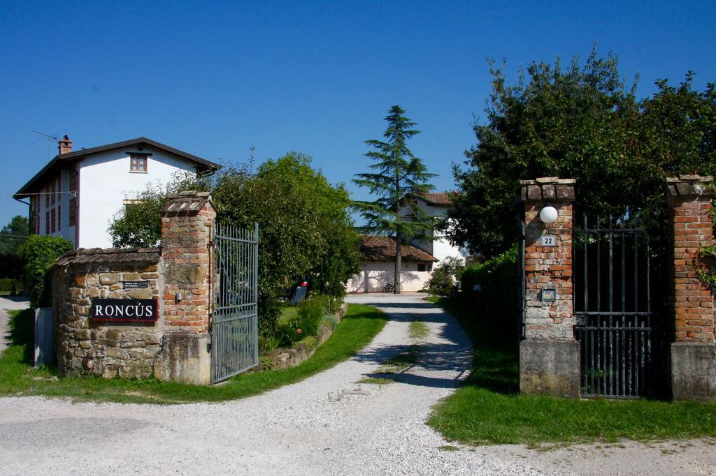 Casa Griunit Villa Capriva del Friuli Dış mekan fotoğraf